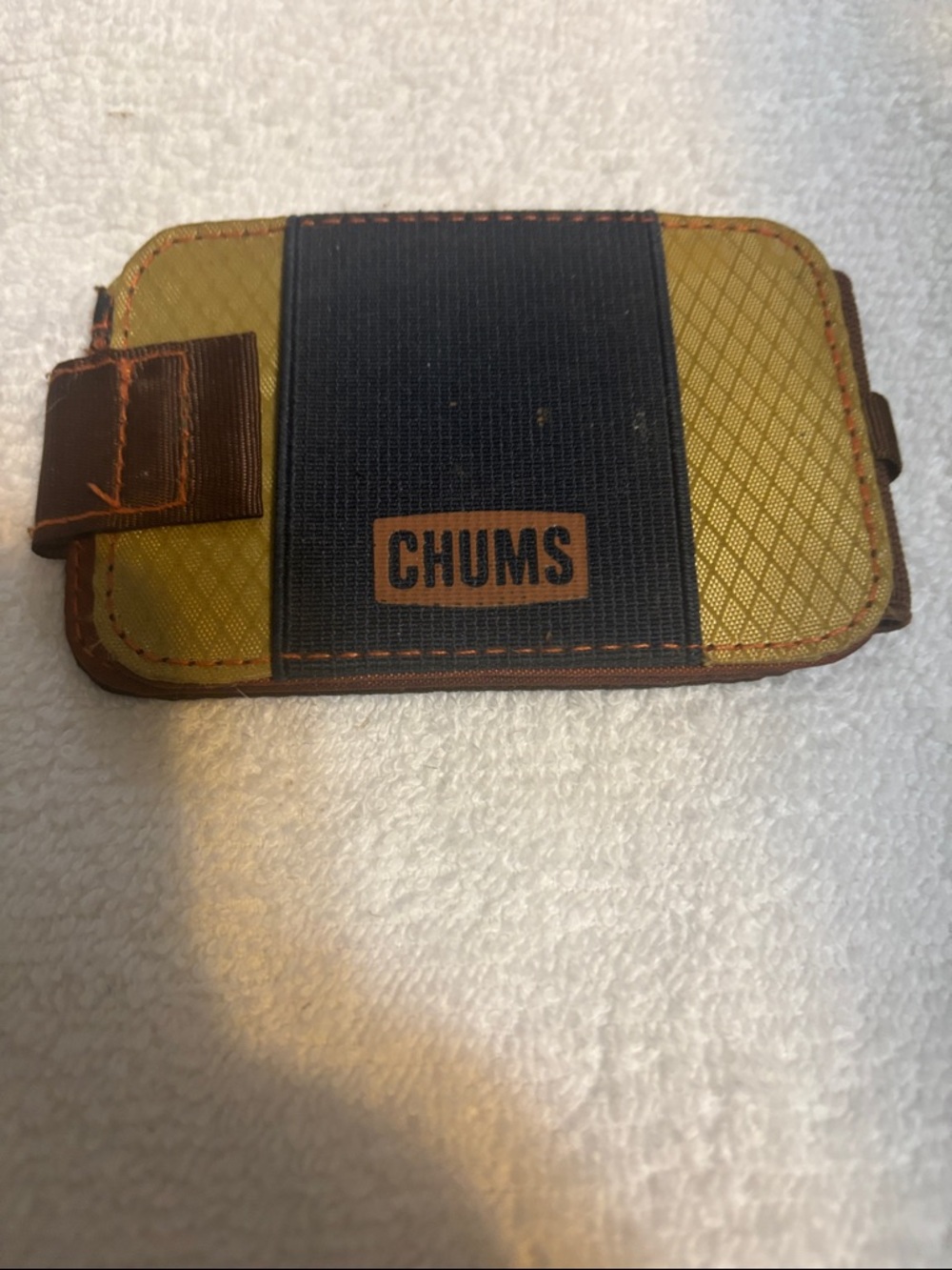 CHUMS Yellow and Black Money Clip Wallet tru fold wallet